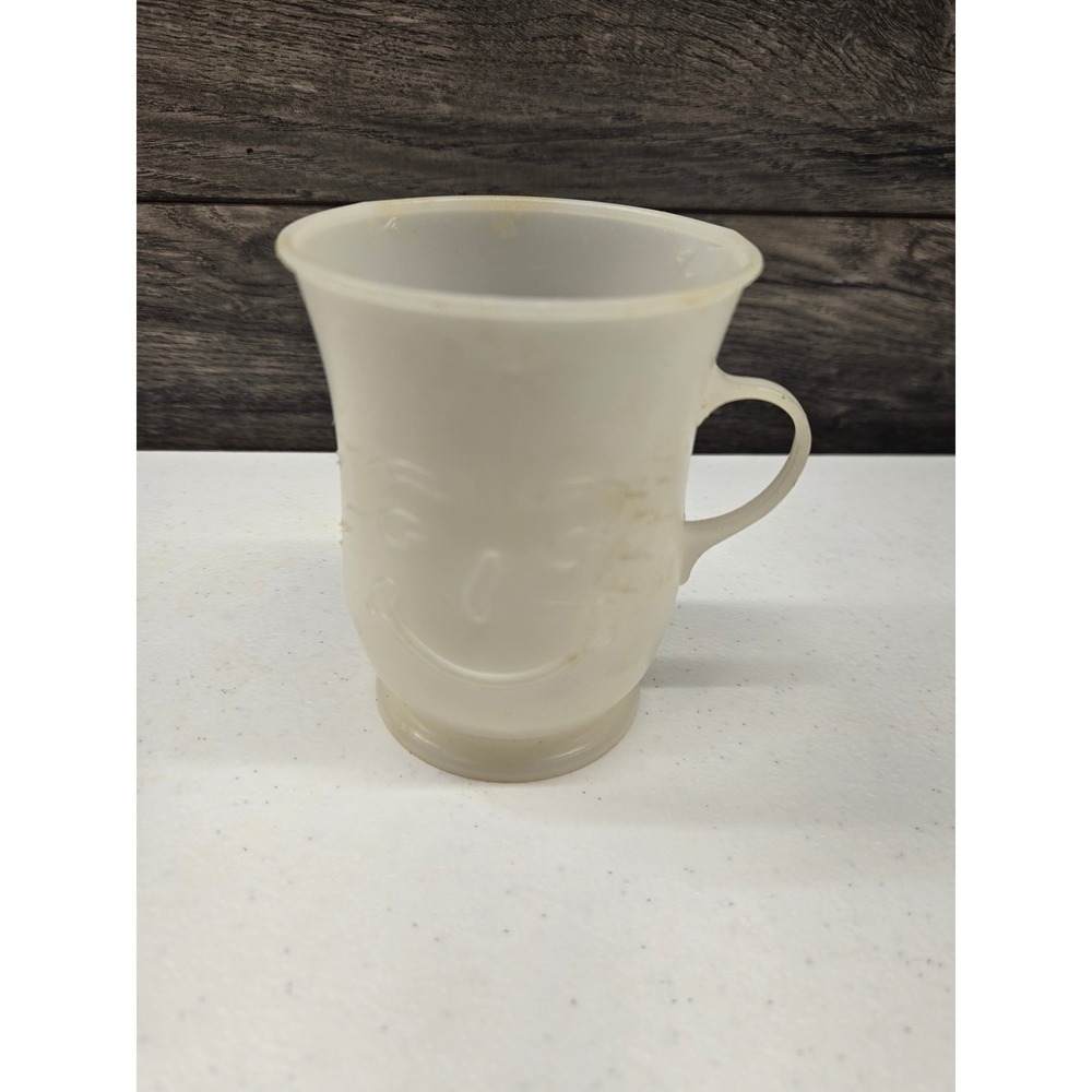 Vintage Kool-Aid Man Plastic Mug White Frosted Smiley Face Collectible‎ Cup